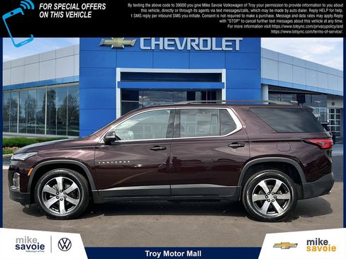 Certified 2023 Chevrolet Traverse LT w/ LT Premium Package AWD/4WD image 2