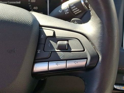 Certified 2021 Cadillac XT4 Luxury w/ Cold Weather Package image 26