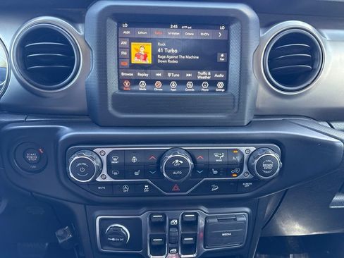 Used 2019 Jeep Wrangler Unlimited Sport S AWD/4WD image 28