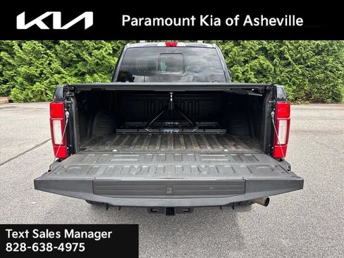 Used 2021 Ford F250 Lariat w/ Lariat Ultimate Package AWD/4WD image 28