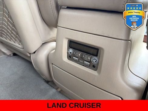 Used 2004 Toyota Land Cruiser image 13