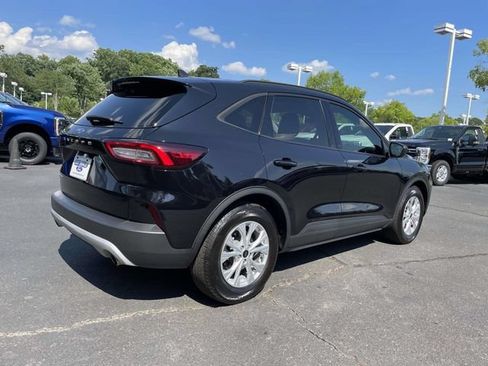 Used 2025 Ford Escape Active FWD image 6