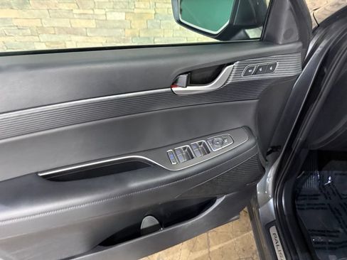 Used 2023 Hyundai Palisade Limited AWD/4WD image 10