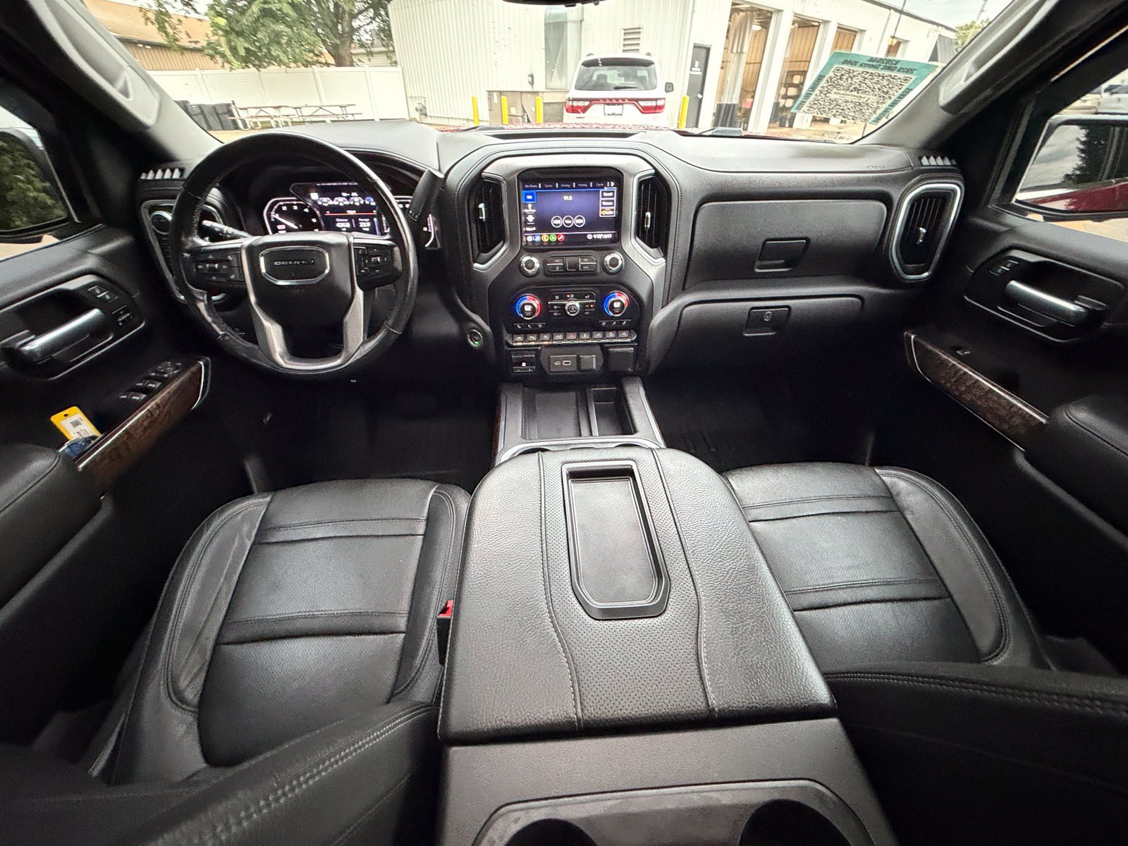 Used 2020 GMC Sierra 1500 Denali w/ Denali Ultimate Package AWD/4WD image 22
