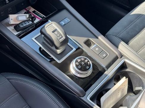 New 2025 Mitsubishi Outlander SE AWD/4WD image 15