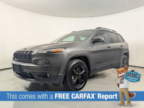 Used 2017 Jeep Cherokee High Altitude image 3