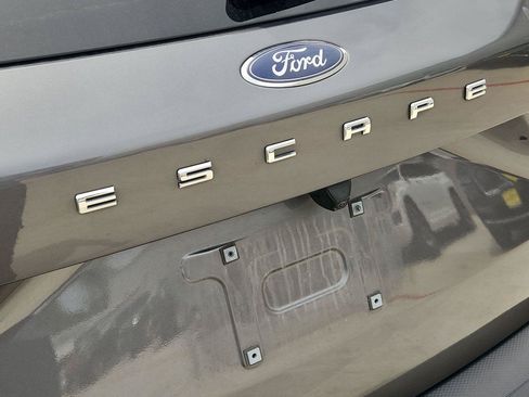 Used 2025 Ford Escape ST-Line Select AWD/4WD image 30