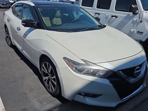 Used 2017 Nissan Maxima Platinum image 1
