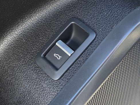 Used 2022 Audi Q5 2.0T Premium w/ Convenience Package image 39