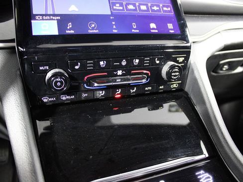 Used 2022 Jeep Grand Cherokee Trailhawk image 19