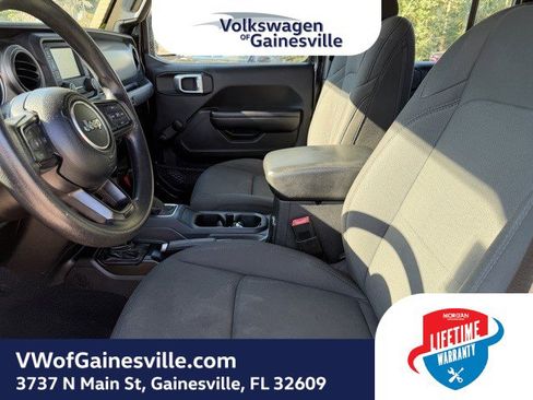 Used 2021 Jeep Gladiator Sport image 19