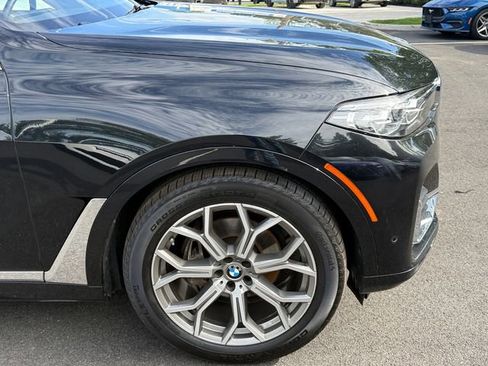 Used 2022 BMW X7 xDrive40i w/ Premium Package AWD/4WD image 10