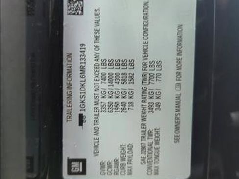 Used 2021 GMC Yukon Denali w/ Denali Premium Package image 29