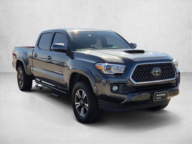 Used 2019 Toyota Tacoma TRD Sport w/ Technology Package AWD/4WD image 3
