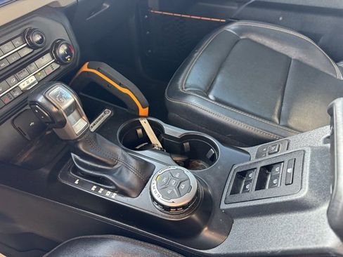 Used 2022 Ford Bronco Badlands image 21