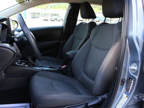 Used 2022 Toyota Corolla LE FWD image 15