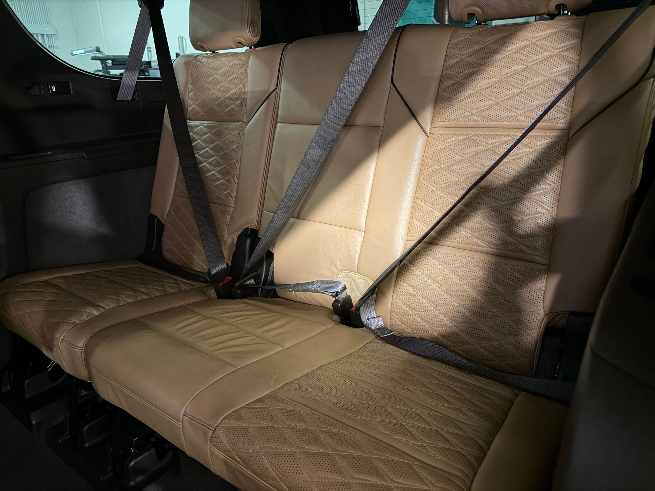 Used 2021 Cadillac Escalade ESV Premium Luxury w/ Driver Assist Tech Package AWD/4WD image 50