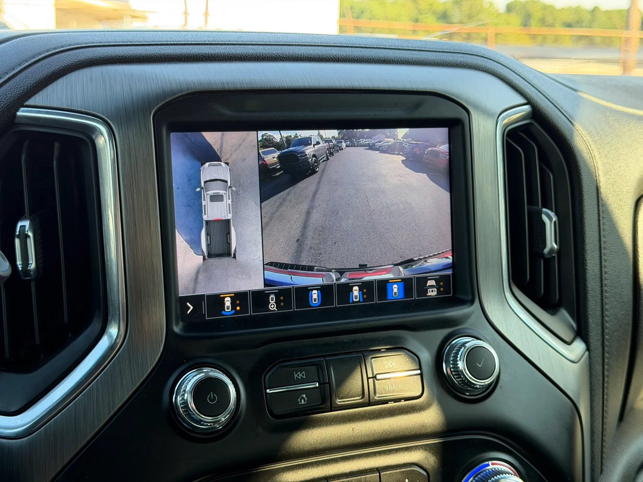 Used 2022 GMC Sierra 3500 Denali AWD/4WD image 44