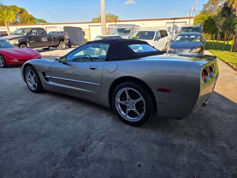 Used 2001 Chevrolet Corvette Convertible w/ Preferred Equipment Group2 image 4
