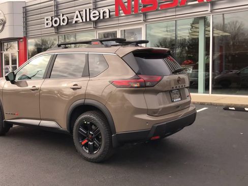 New 2026 Nissan Rogue SV image 6