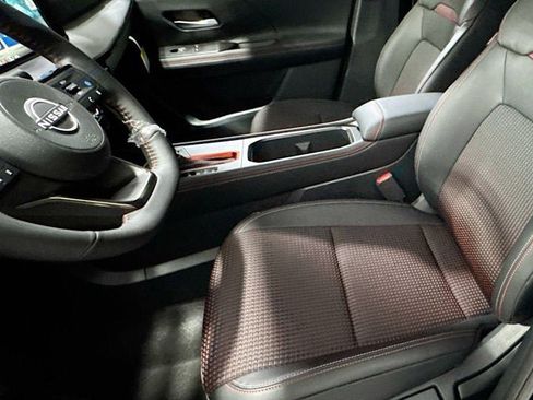 New 2026 Nissan Kicks SR w/ SR Premium Package image 19