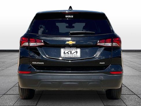 Used 2024 Chevrolet Equinox LS w/ LS Convenience Package AWD/4WD image 4