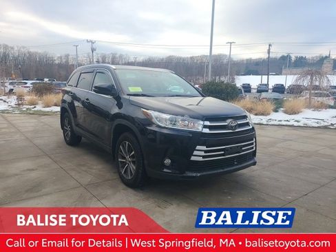 Used 2019 Toyota Highlander XLE image 1