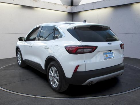 Used 2023 Ford Escape Active FWD image 6