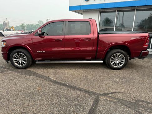 Used 2021 RAM 1500 Laramie AWD/4WD image 10