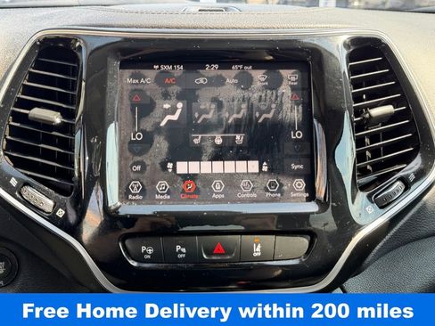 Used 2019 Jeep Cherokee Limited w/ Luxury Group image 23