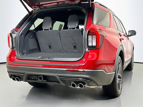 New 2026 Ford Explorer ST w/ Sun And Sound Package image 19
