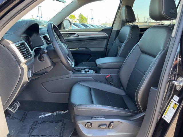 Certified 2023 Volkswagen Atlas SEL R-Line AWD/4WD image 14