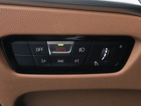 Certified 2025 BMW 330i Sedan image 16