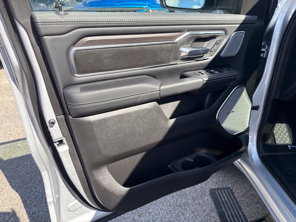 New 2027 RAM 1500 Laramie w/ Night Edition AWD/4WD image 18
