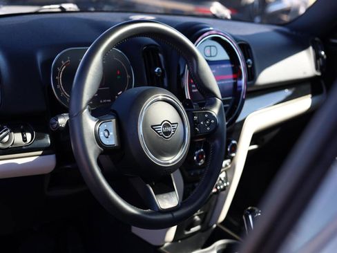 Used 2023 MINI Cooper Countryman S w/ Signature Upholstery Package image 6