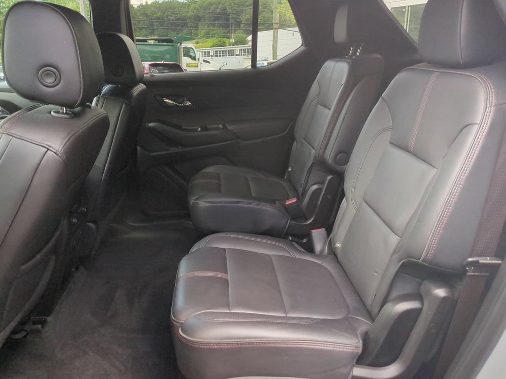 Used 2022 Chevrolet Traverse RS AWD/4WD image 25