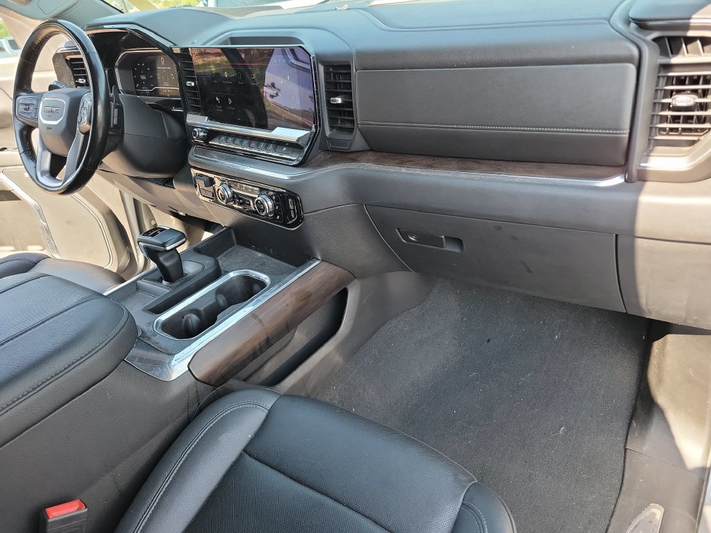 Used 2023 GMC Sierra 1500 SLT w/ SLT Premium Plus Package AWD/4WD image 13