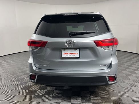 Used 2018 Toyota Highlander Limited Platinum image 4