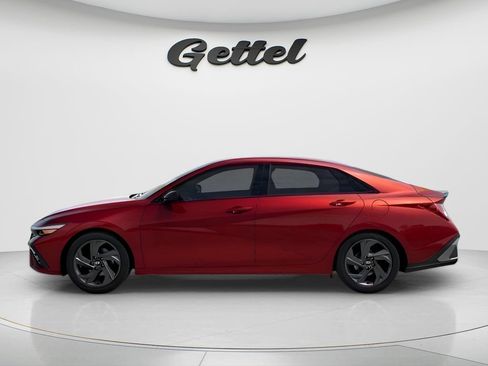 Certified 2026 Hyundai Elantra Sport FWD image 3