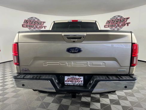 Used 2018 Ford F150 Lariat w/ Equipment Group 502A Luxury AWD/4WD image 6
