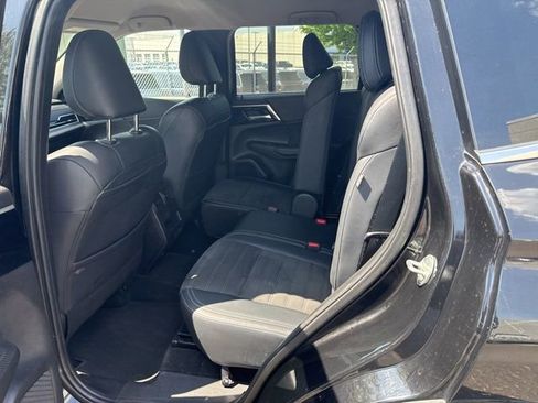 Used 2024 Mitsubishi Outlander SE AWD/4WD image 6