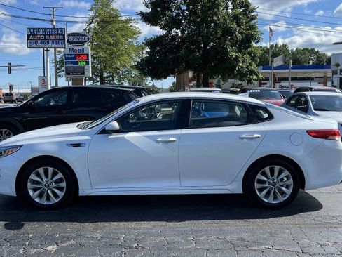 Used 2016 Kia Optima EX image 2