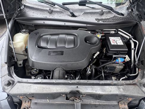 Used 2010 Chevrolet HHR LT image 18