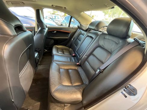 Used 2009 Volvo S80 3.2 image 16