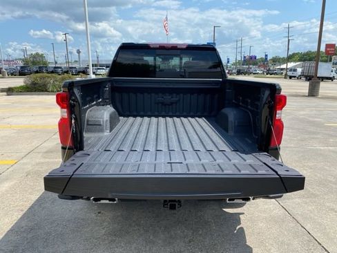 New 2026 Chevrolet Silverado 1500 High Country AWD/4WD image 9