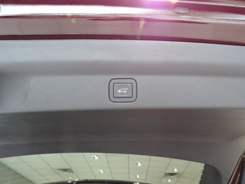 Used 2025 Cadillac Escalade IQ Luxury 2 AWD/4WD image 23