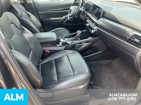 Used 2024 Kia Telluride LX FWD image 15