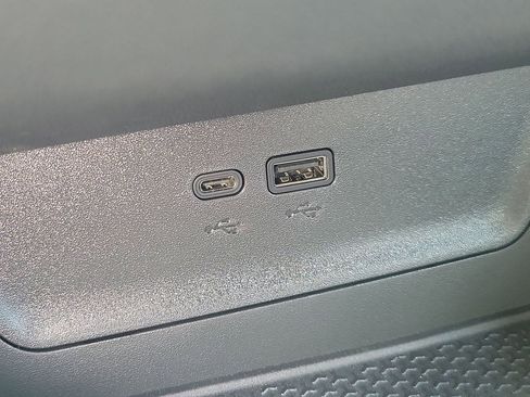 Used 2026 Chevrolet Equinox LT w/ Midnight Edition FWD image 26