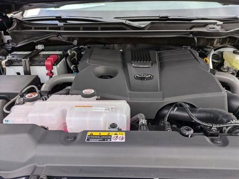 New 2026 Toyota Tundra Limited AWD/4WD image 15