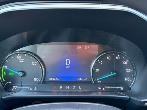 Used 2021 Ford Escape SE FWD image 25